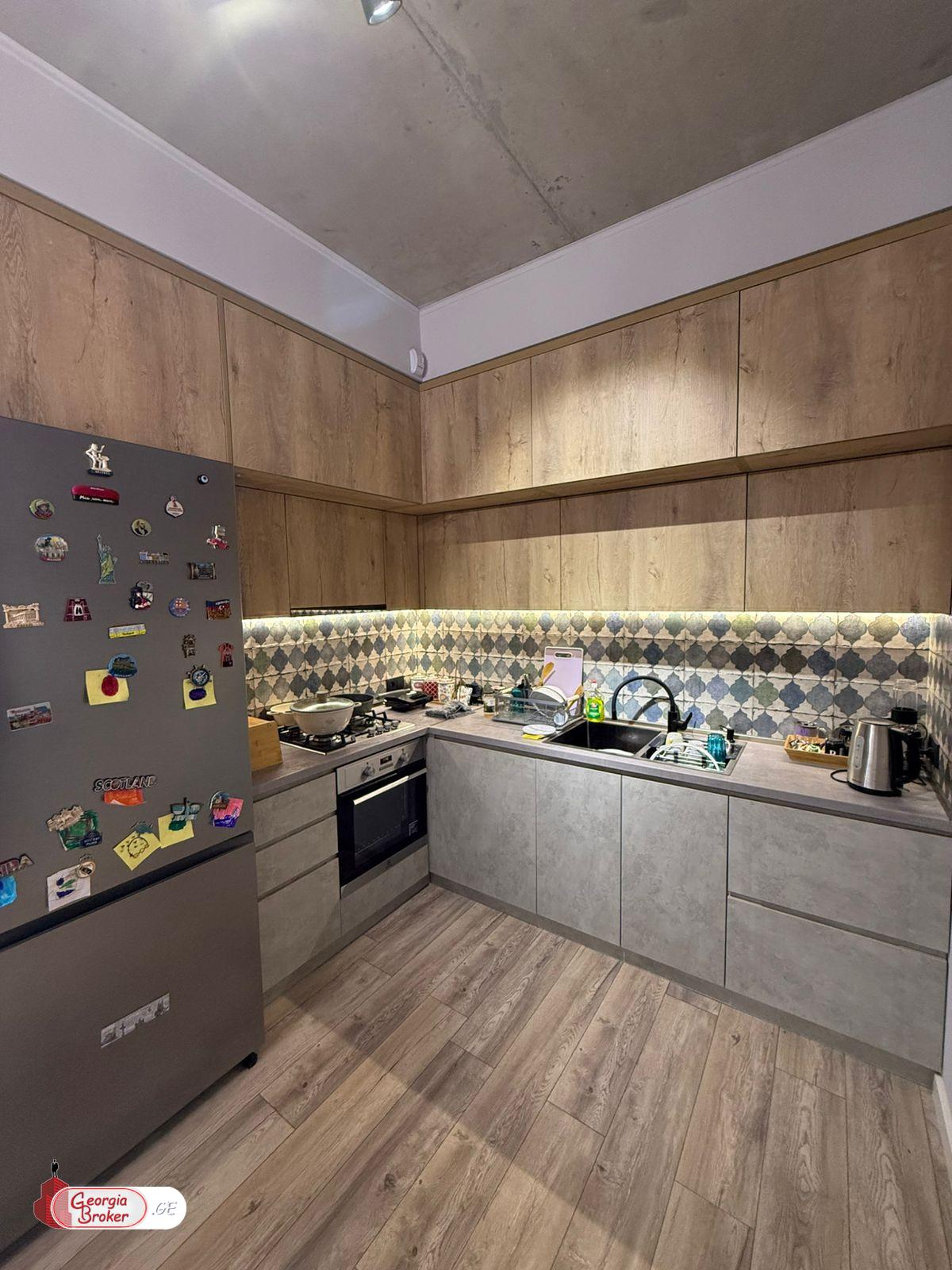 nearly repaired 3-room apartment for sale